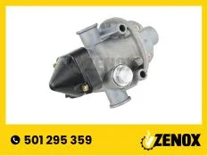 Regulator ciśnienia powietrza z odolejaczem MF Ursus C-385 Zetor